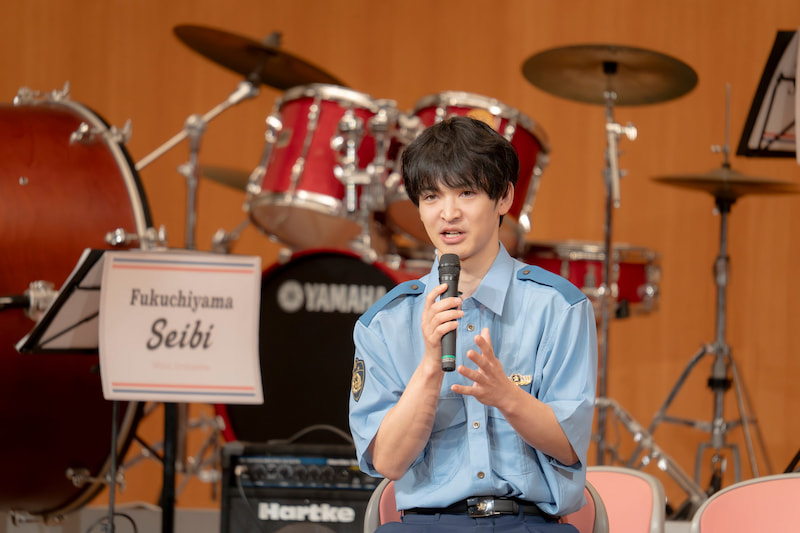 交通安全対談中の松村圭祐医師01