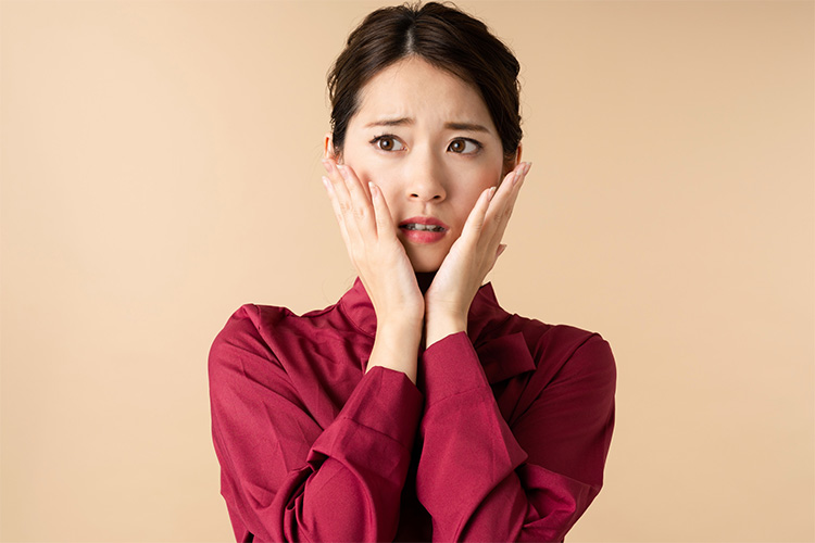 イソトレチノインは怖い？副作用や服用時の注意点について解説