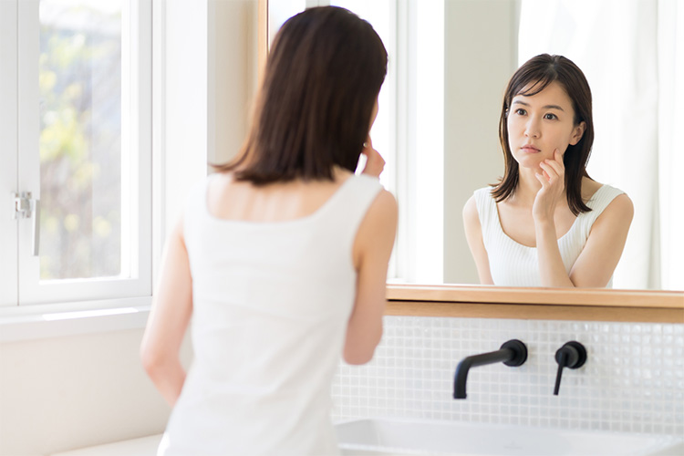 毛穴の開き（開き毛穴）の原因や美容皮膚科での治療方法を紹介